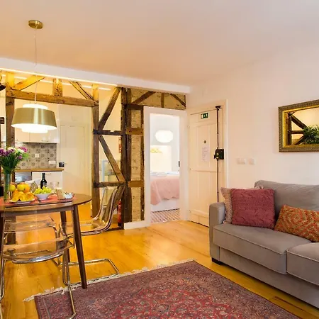 Brand New Bairro Alto Old Style Apartment